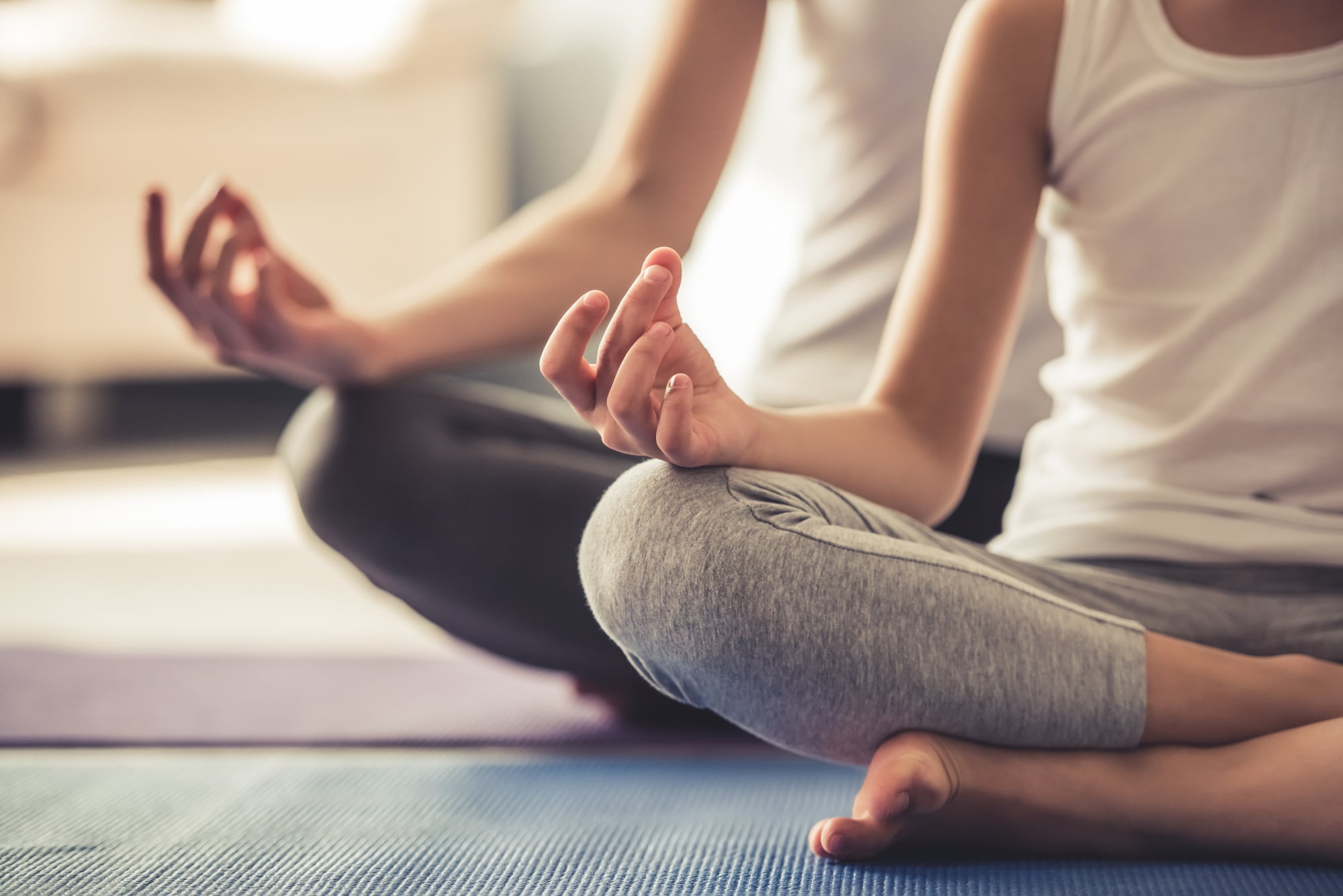 Mit Yoga gesund und glücklich Mit Yoga gesund und glücklich